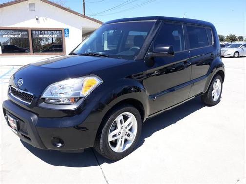2011 Kia Soul +
