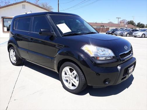 2011 Kia Soul +