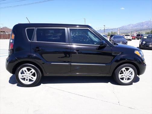 2011 Kia Soul +