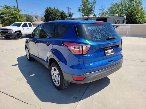 Oxford White 2017 Ford Escape S