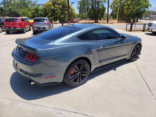 2015 Ford Mustang EcoBoost Premium