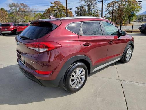 2017 Hyundai TUCSON SE Plus