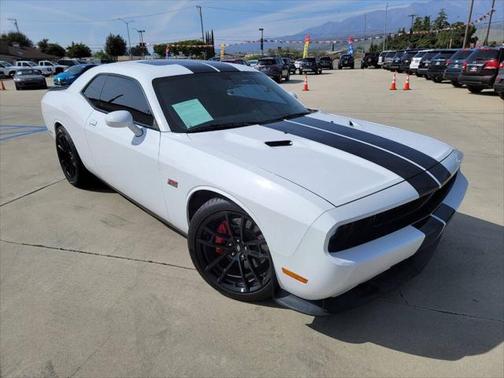 2012 Dodge Challenger SRT8 392