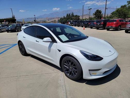 2022 Tesla Model 3 Standard Range
