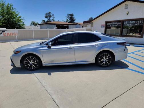 2021 Toyota Camry SE