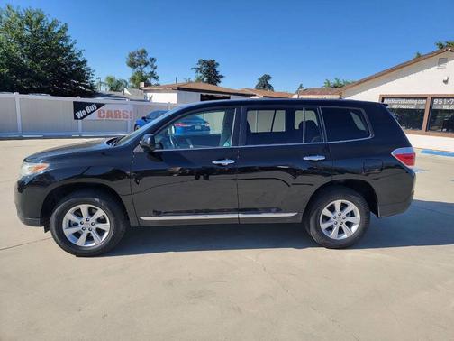 2012 Toyota Highlander SE