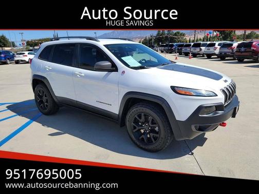 Bright White Clearcoat 2017 Jeep Cherokee Trailhawk