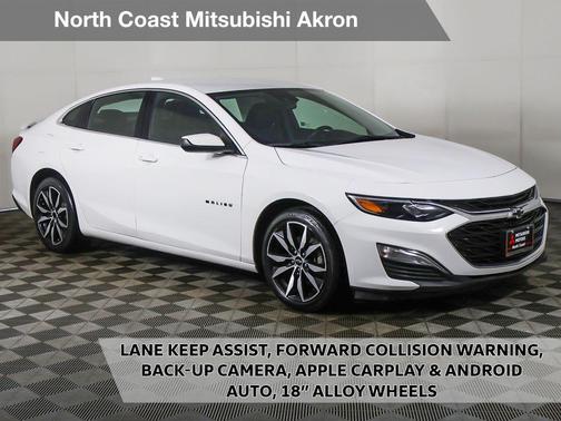 Summit White 2023 Chevrolet Malibu FWD RS