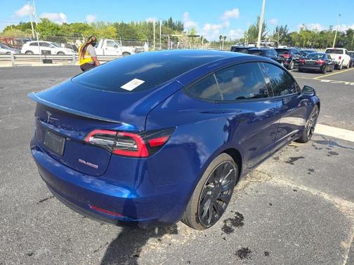 2023 Tesla Model 3 Performance