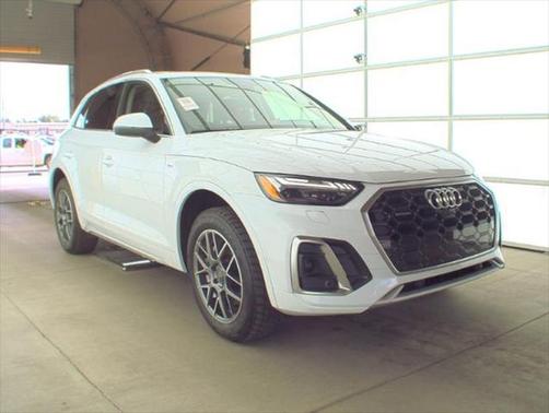 2023 Audi Q5 45 S line Prestige