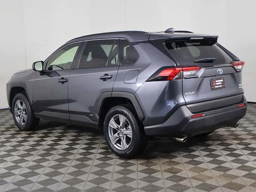 2022 Toyota RAV4 Hybrid SE
