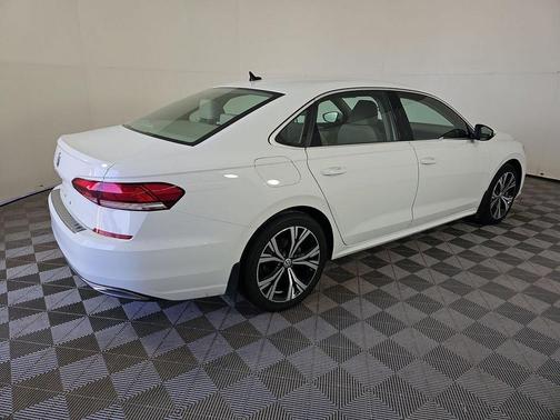 2021 Volkswagen Passat 2.0T SE