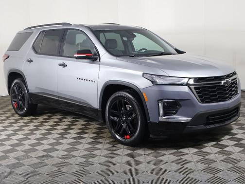 Sterling Gray Metallic 2023 Chevrolet Traverse Premier