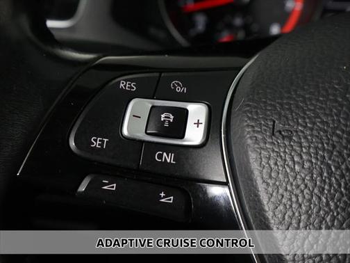 2016 Volkswagen Passat 1.8T SE