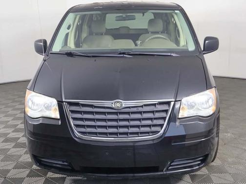 2008 Chrysler Town & Country LX