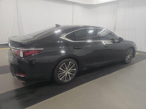 2023 Lexus ES 350 Luxury