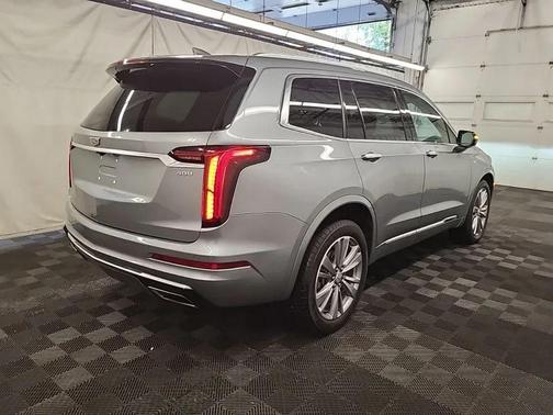 2023 Cadillac XT6 Premium Luxury AWD