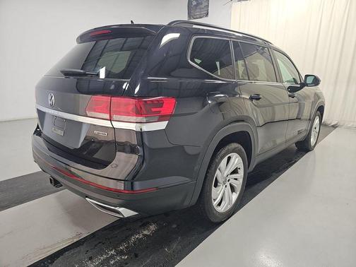 2021 Volkswagen Atlas 3.6L SE w/Technology