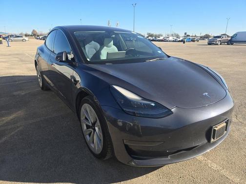 2022 Tesla Model 3 Standard Range