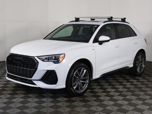 2022 Audi Q3 45 S line Premium