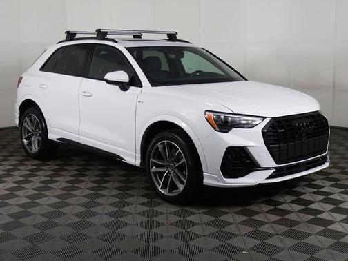 2022 Audi Q3 45 S line Premium