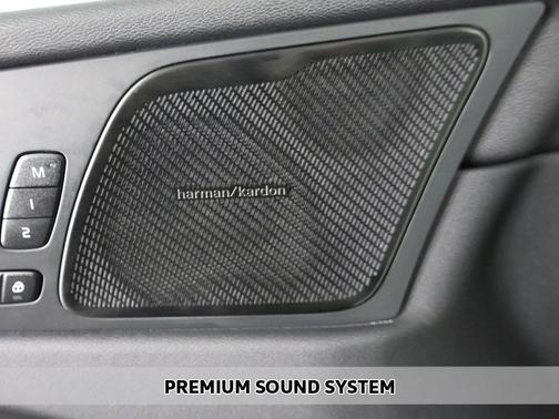 2022 Volvo XC60 B6 Inscription