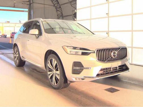 2022 Volvo XC60 B6 Inscription