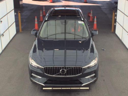 2022 Volvo XC60 B6 Inscription