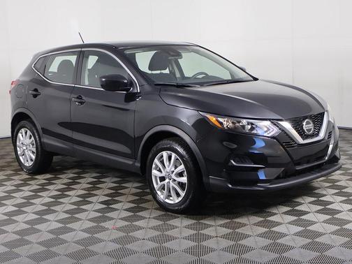 2022 Nissan Rogue Sport S