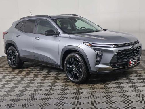 Sterling Gray Metallic 2025 Chevrolet Trax FWD ACTIV