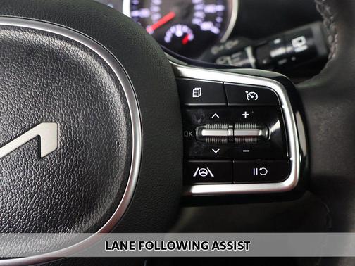 Deep Chroma Blue 2024 Kia Carnival LX