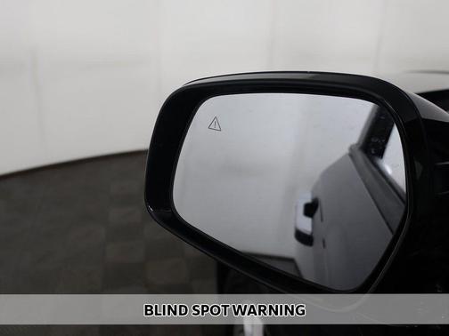 Deep Chroma Blue 2024 Kia Carnival LX