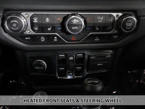 Bright White Clearcoat 2025 Jeep Wrangler 4-Door Sahara 4x4