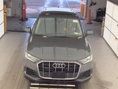 2021 Audi Q7 45 Premium