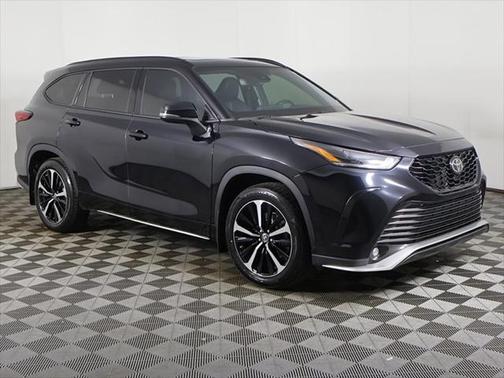 2022 Toyota Highlander XSE