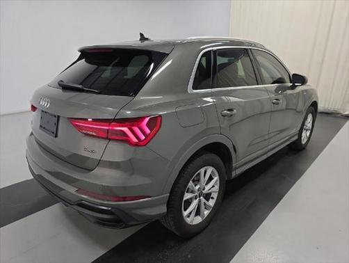 2022 Audi Q3 45 S line Premium Plus