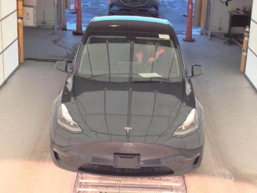 2024 Tesla Model Y Long Range Dual Motor All-Wheel Drive