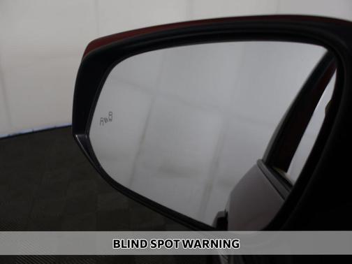 Pearl 2022 Toyota RAV4 XLE