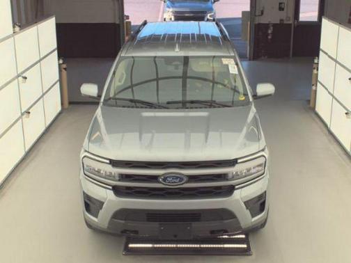 Silver Metallic 2022 Ford Expedition Max XLT