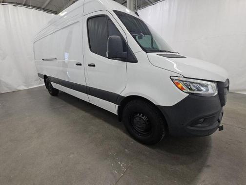 2024 Mercedes-Benz Sprinter 2500 Cargo 170 WB