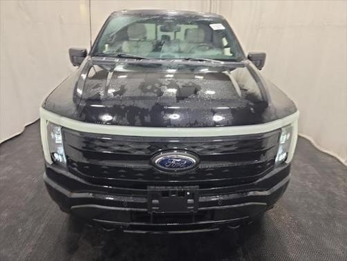 2023 Ford F-150 Lightning Platinum