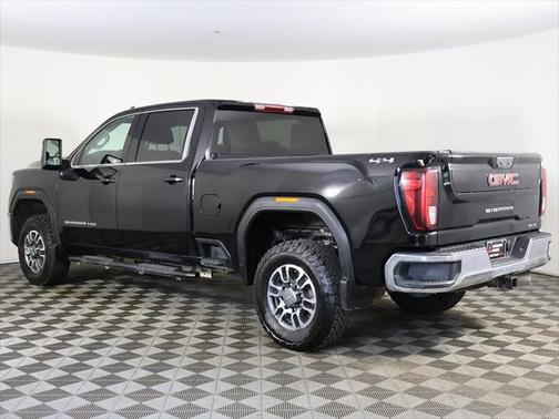 2024 GMC Sierra 2500 SLE
