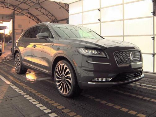 2022 Lincoln Nautilus Black Label