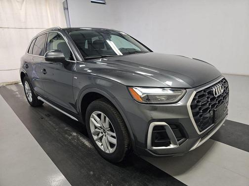 2023 Audi Q5 45 S line Premium