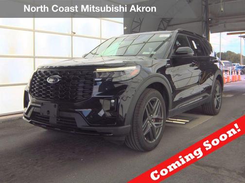 Black Metallic 2025 Ford Explorer ST-Line