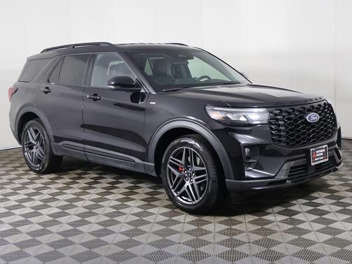 Black Metallic 2025 Ford Explorer ST-Line