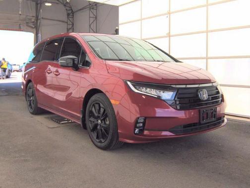 Radiant Red Metallic II 2023 Honda Odyssey Sport