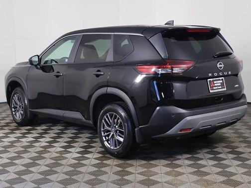 Super Black 2023 Nissan Rogue S