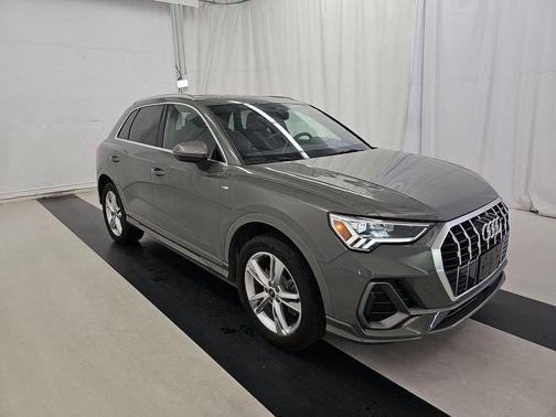 2022 Audi Q3 45 S line Premium Plus