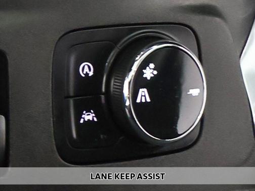 Sterling Gray Metallic 2023 Chevrolet Traverse LT Cloth